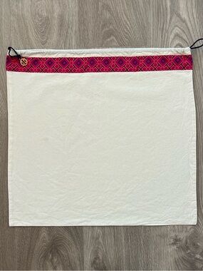 Tory Burch dust bag (C380)